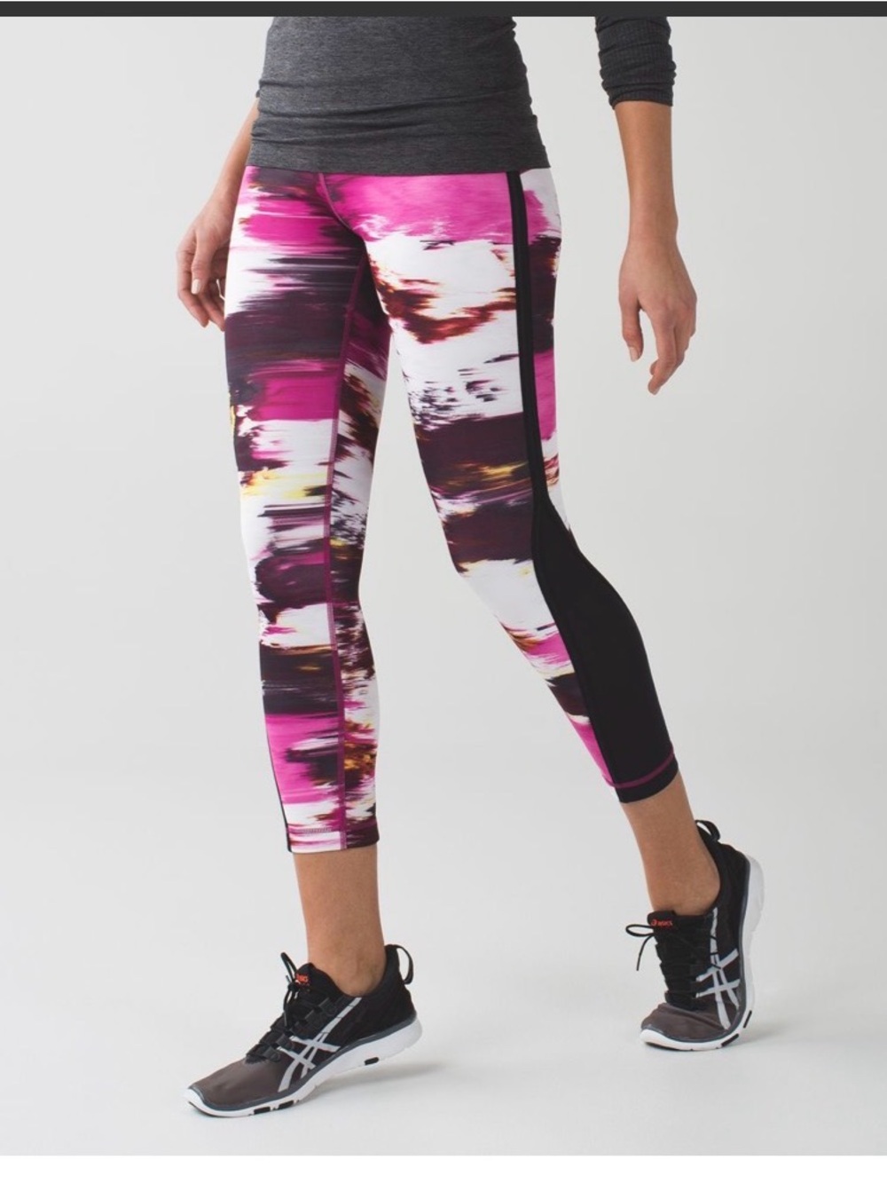 Lululemon Pace Tight leggings 25” Size 2 Wind Berry Rumble
